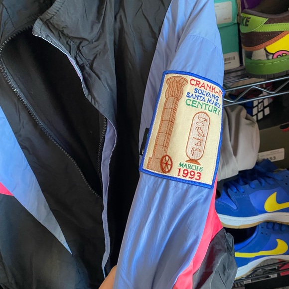 Retro Windbreaker - Picture 3 of 6